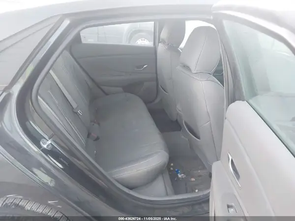 5NPLM4AG8NH077441 2022 HYUNDAI ELANTRA - Image 8