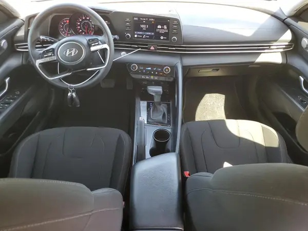 5NPLM4AG8NH077908 2022 HYUNDAI ELANTRA - Image 8