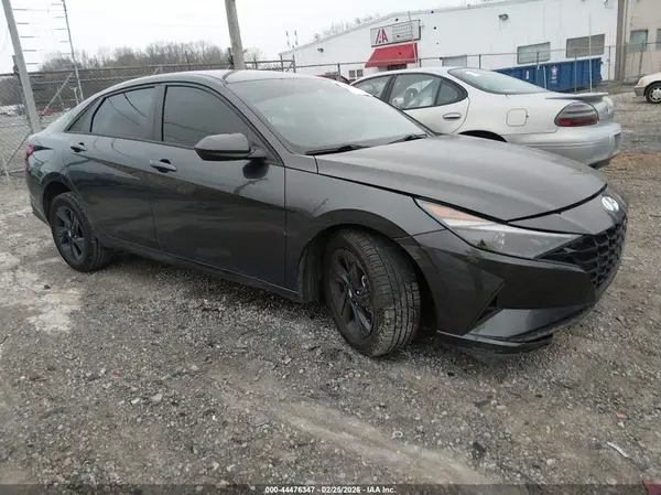5NPLM4AG8NH079142 2022 HYUNDAI ELANTRA - Image 1