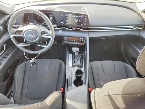 5NPLM4AG8NH079271 2022 HYUNDAI ELANTRA - Image 8
