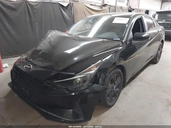 5NPLM4AG8NH079769 2022 HYUNDAI ELANTRA - Image 2