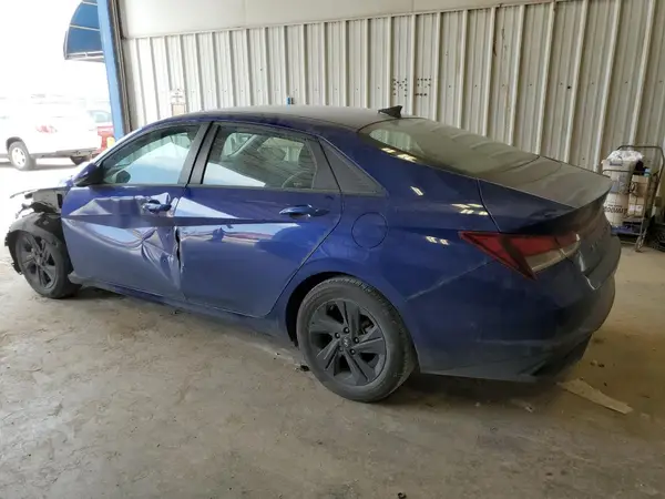 5NPLM4AG8NH086088 2022 HYUNDAI ELANTRA - Image 2