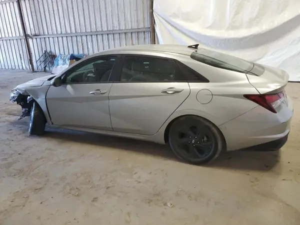 5NPLM4AG8PH095845 2023 HYUNDAI ELANTRA - Image 2