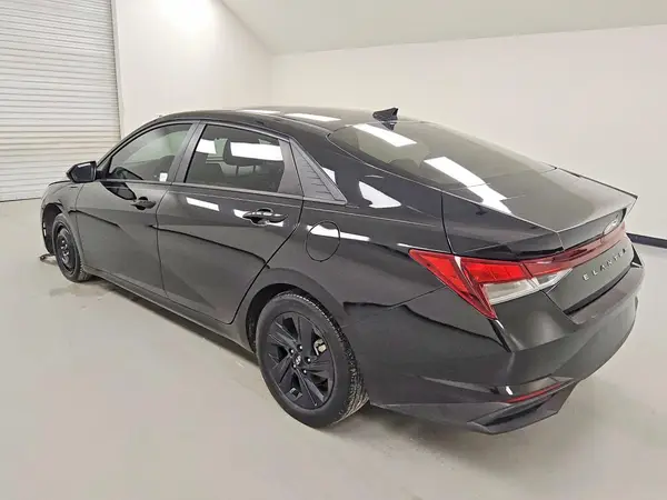 5NPLM4AG8PH095926 2023 HYUNDAI ELANTRA - Image 2