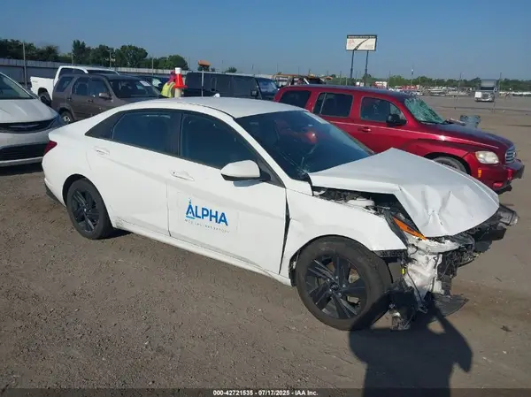 5NPLM4AG8PH102454 2023 HYUNDAI ELANTRA - Image 1