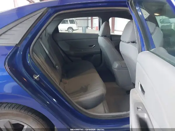 5NPLM4AG8PH102499 2023 HYUNDAI ELANTRA - Image 8