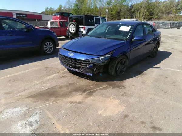 5NPLM4AG8PH110215 2023 HYUNDAI ELANTRA - Image 2