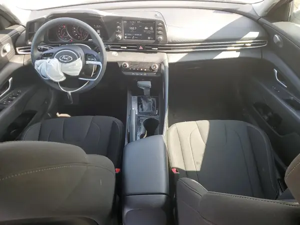 5NPLM4AG8PH112739 2023 HYUNDAI ELANTRA - Image 8