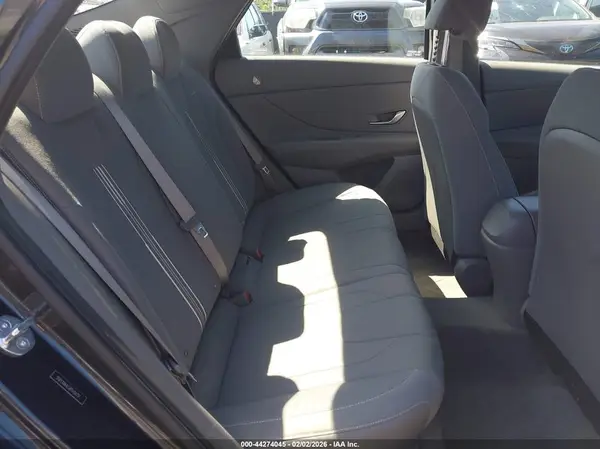 5NPLM4AG8PH114717 2023 HYUNDAI ELANTRA - Image 8