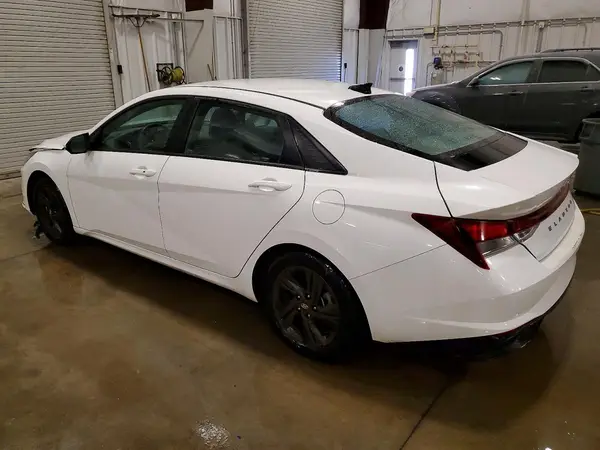 5NPLM4AG8PH118279 2023 HYUNDAI ELANTRA - Image 2