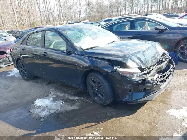 5NPLM4AG9MH001452 2021 HYUNDAI ELANTRA - Image 1
