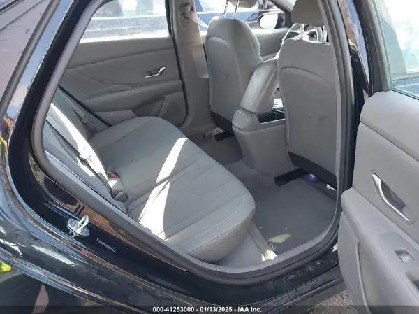 5NPLM4AG9MH001452 2021 HYUNDAI ELANTRA - Image 8