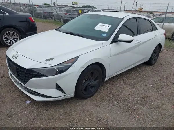 5NPLM4AG9MH003265 2021 HYUNDAI ELANTRA - Image 2