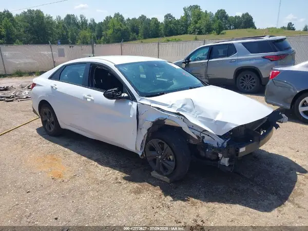 5NPLM4AG9MH003282 2021 HYUNDAI ELANTRA - Image 1