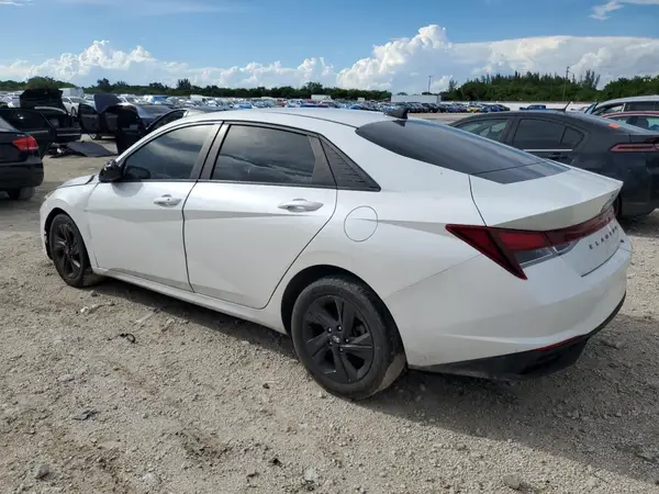 5NPLM4AG9MH004416 2021 HYUNDAI ELANTRA - Image 2