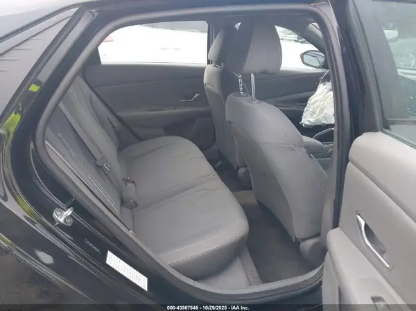 5NPLM4AG9MH018039 2021 HYUNDAI ELANTRA - Image 8