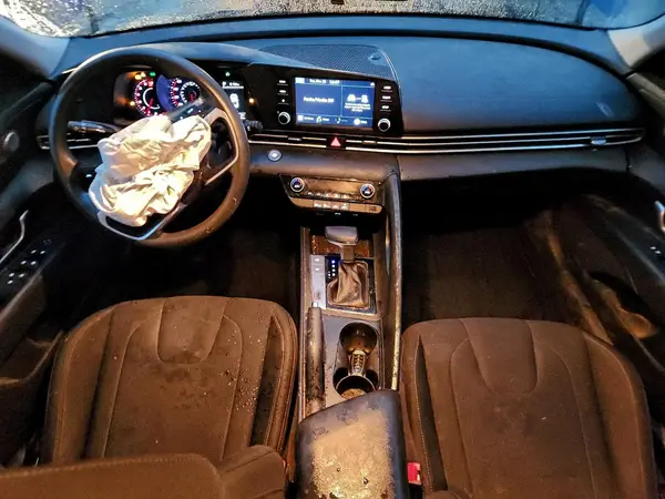 5NPLM4AG9MH023693 2021 HYUNDAI ELANTRA - Image 8