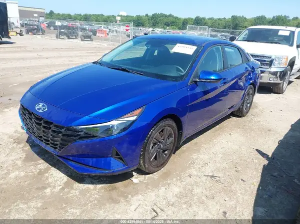 5NPLM4AG9MH025038 2021 HYUNDAI ELANTRA - Image 2