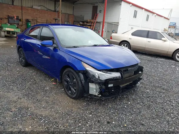 5NPLM4AG9MH035469 2021 HYUNDAI ELANTRA - Image 1