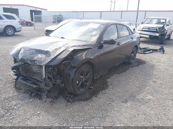 5NPLM4AG9MH040641 2021 HYUNDAI ELANTRA - Image 2