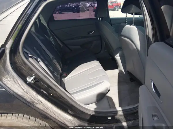 5NPLM4AG9MH040641 2021 HYUNDAI ELANTRA - Image 8
