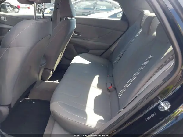 5NPLM4AG9MH043281 2021 HYUNDAI ELANTRA - Image 8