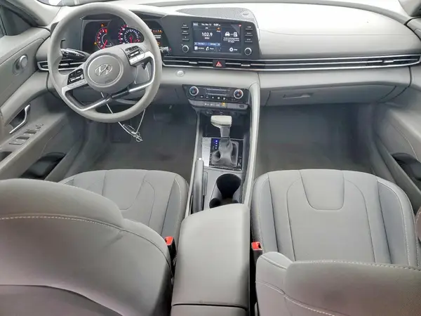 5NPLM4AG9NH056596 2022 HYUNDAI ELANTRA - Image 8