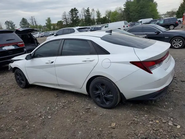 5NPLM4AG9NH058350 2022 HYUNDAI ELANTRA - Image 2