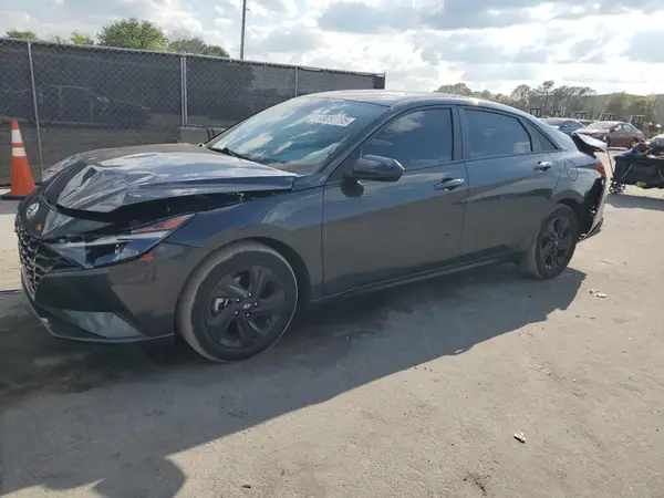 5NPLM4AG9NH059966 2022 HYUNDAI ELANTRA - Image 1