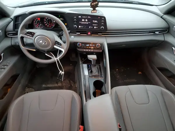 5NPLM4AG9NH060762 2022 HYUNDAI ELANTRA - Image 8
