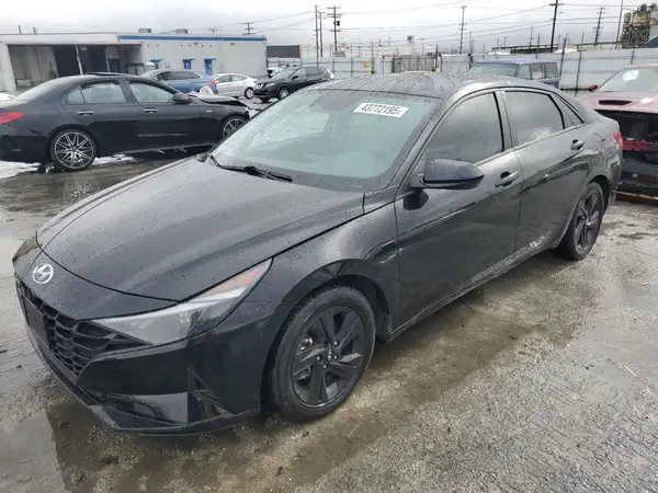 5NPLM4AG9NH063399 2022 HYUNDAI ELANTRA - Image 1