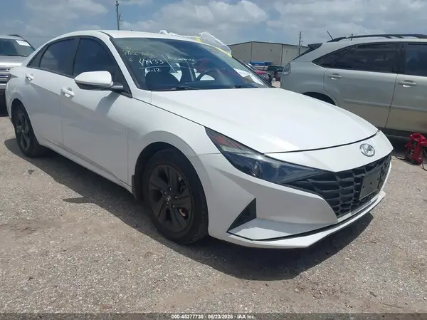 5NPLM4AG9NH063516 2022 HYUNDAI ELANTRA - Image 1