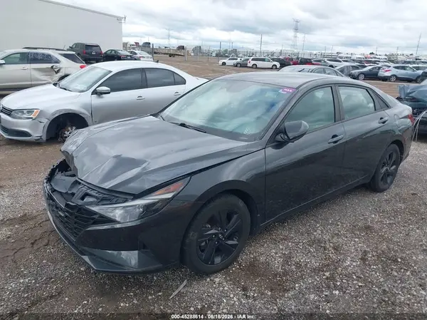 5NPLM4AG9NH063547 2022 HYUNDAI ELANTRA - Image 2