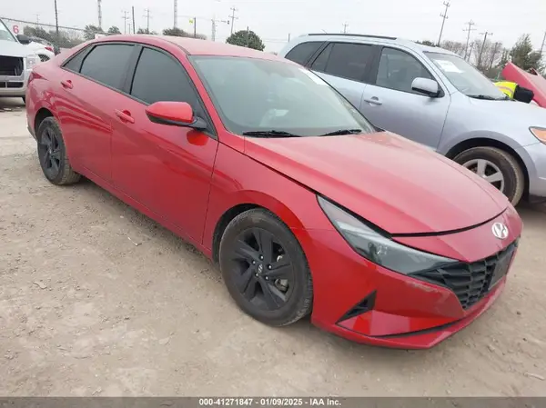 5NPLM4AG9NH063936 2022 HYUNDAI ELANTRA - Image 1
