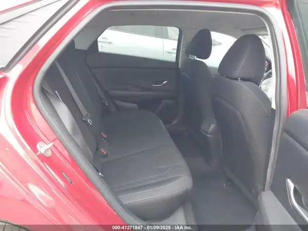 5NPLM4AG9NH063936 2022 HYUNDAI ELANTRA - Image 8