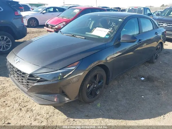 5NPLM4AG9NH065217 2022 HYUNDAI ELANTRA - Image 2