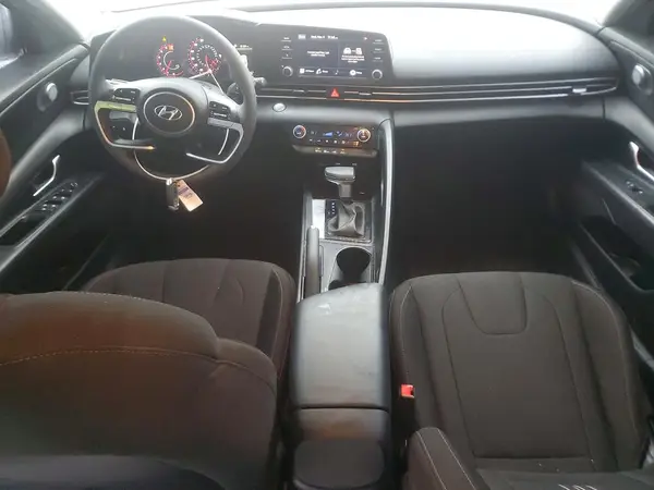 5NPLM4AG9NH065783 2022 HYUNDAI ELANTRA - Image 8