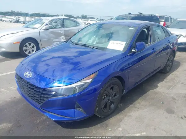 5NPLM4AG9NH068697 2022 HYUNDAI ELANTRA - Image 2
