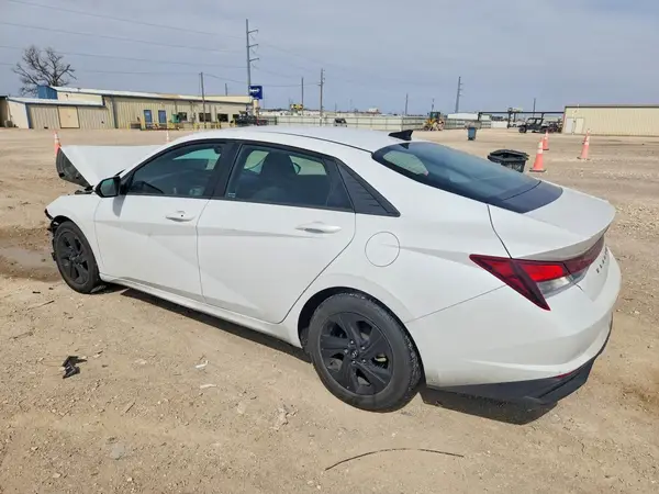 5NPLM4AG9NH069719 2022 HYUNDAI ELANTRA - Image 2
