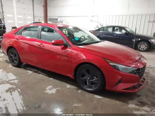 5NPLM4AG9NH071227 2022 HYUNDAI ELANTRA - Image 1