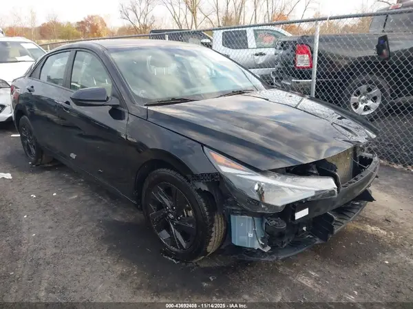 5NPLM4AG9NH071521 2022 HYUNDAI ELANTRA - Image 1