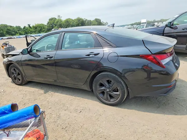 5NPLM4AG9NH075441 2022 HYUNDAI ELANTRA - Image 2