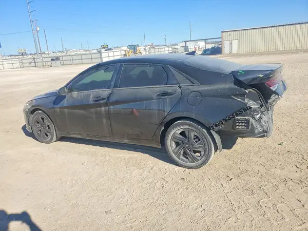 5NPLM4AG9NH077450 2022 HYUNDAI ELANTRA - Image 2