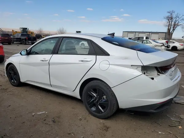 5NPLM4AG9NH079750 2022 HYUNDAI ELANTRA - Image 2