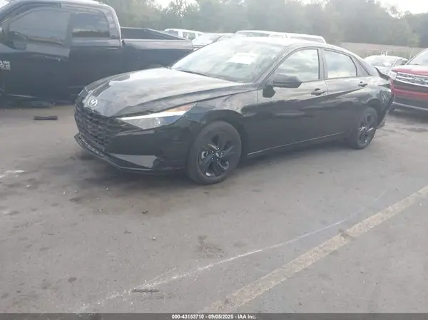 5NPLM4AG9NH079800 2022 HYUNDAI ELANTRA - Image 2