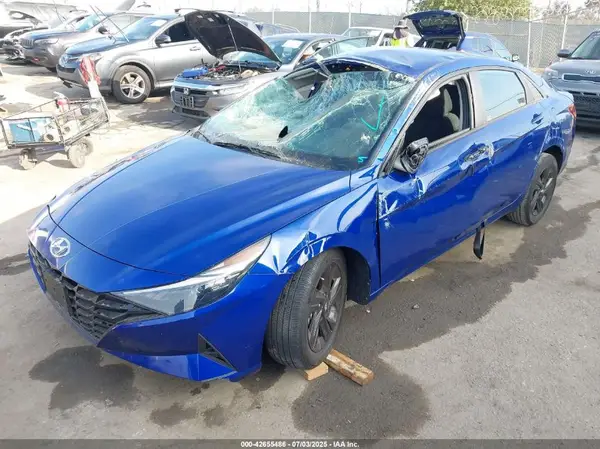 5NPLM4AG9NH084009 2022 HYUNDAI ELANTRA - Image 2