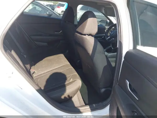 5NPLM4AG9NH085080 2022 HYUNDAI ELANTRA - Image 8