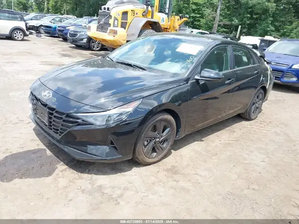 5NPLM4AG9PH087527 2023 HYUNDAI ELANTRA - Image 2