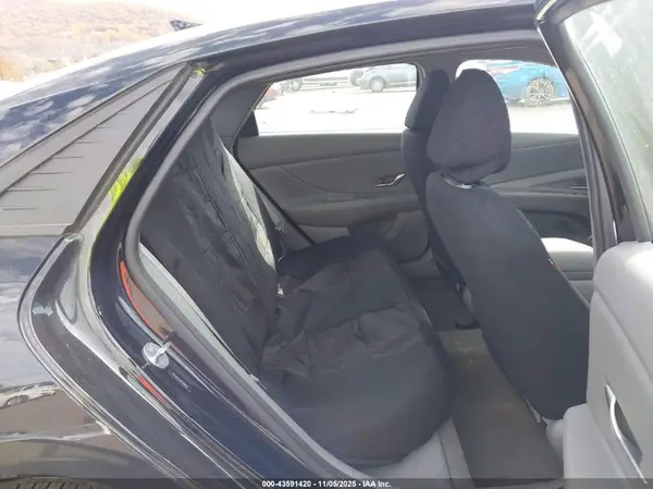 5NPLM4AG9PH100387 2023 HYUNDAI ELANTRA - Image 8