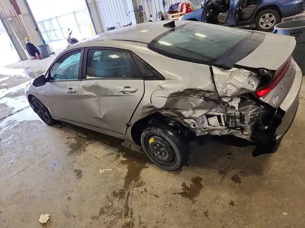 5NPLM4AG9PH100552 2023 HYUNDAI ELANTRA - Image 2